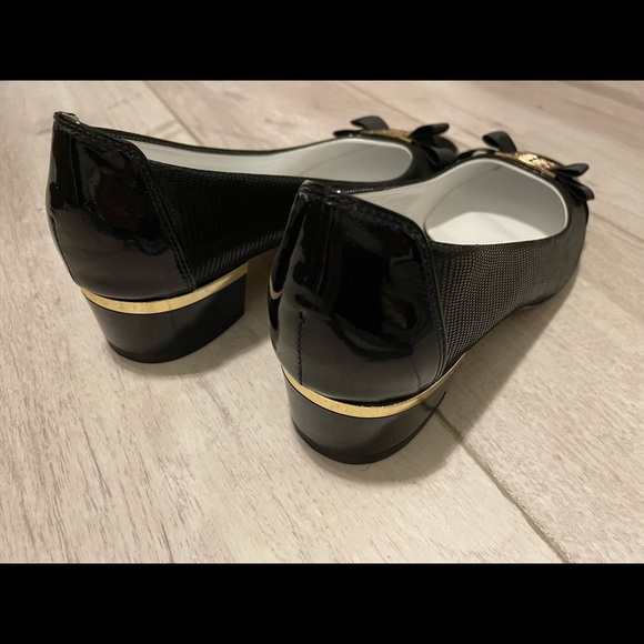 Shoes - Picture 6 of 11